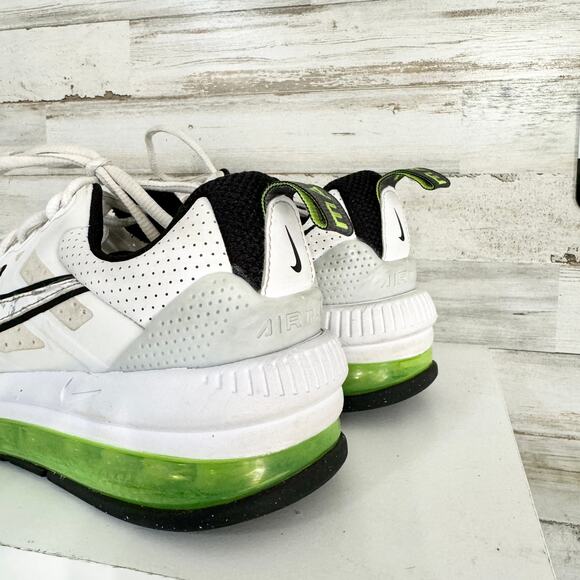 Nike Air Max Genome Boys White Green Teen Boys Slime Green Logo Pack Size 5.5Y - Picture 3 of 5